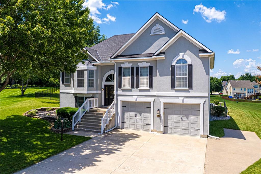 3505 London Court, St Joseph, MO 64506