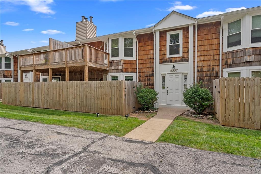 8337 Lowell Avenue, Overland Park, KS 66212