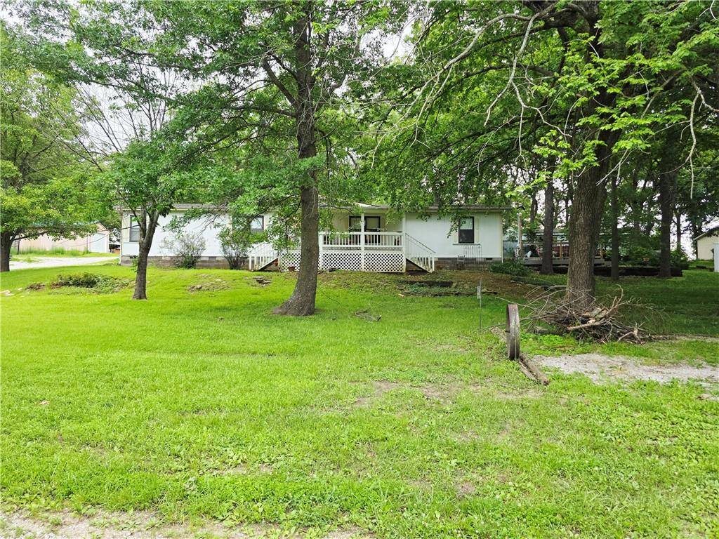 58 N longview Road, Pleasanton, KS 66075