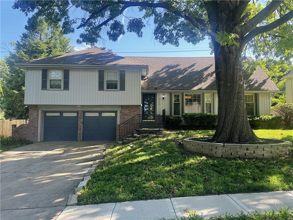 9102 W 81st Terrace, Overland Park, KS 66204