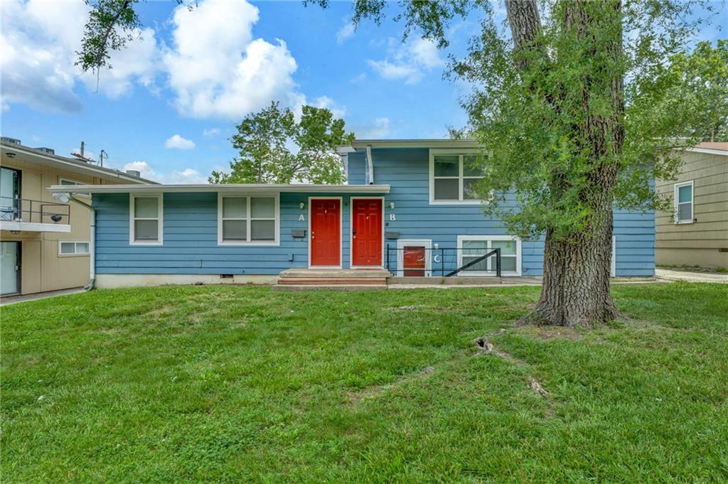 610 W 25th Street, Lawrence, KS 66046