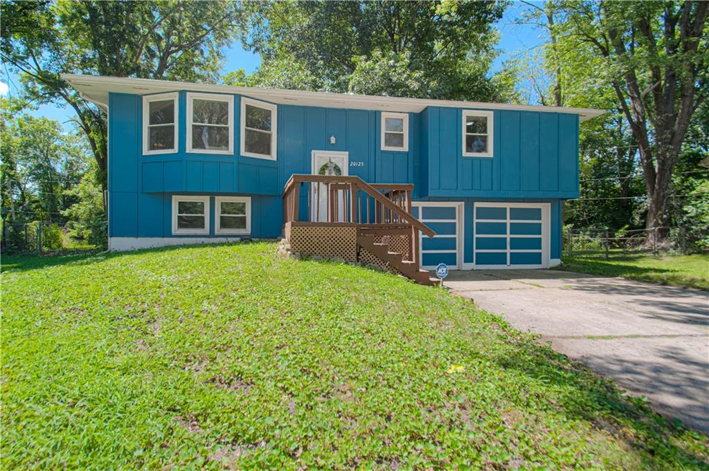 20125 E 13th Street, Independence, MO 64057