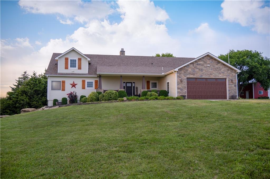 1028 N 600 Road, Baldwin City, KS 66006