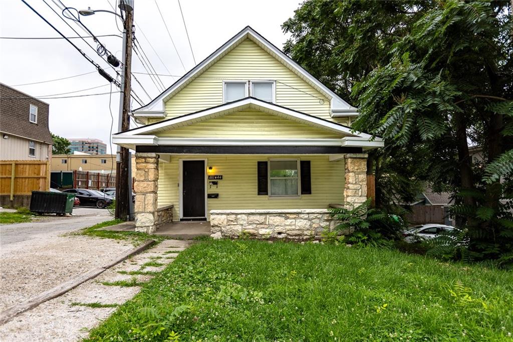1111 W 44TH Street, Kansas City, MO 64111
