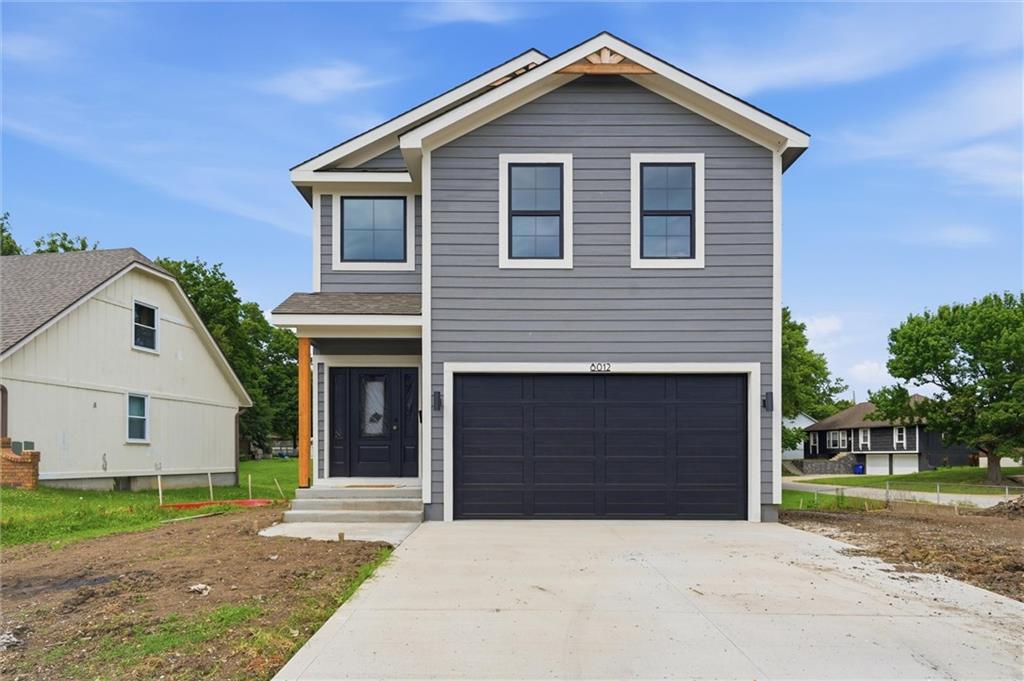 8012 E 130th Street, Grandview, MO 64030