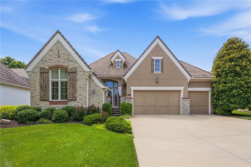 15212 Fontana Street, Leawood, KS 66224