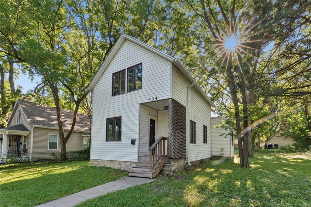 334 SW Orchard Street, Topeka, KS 66606