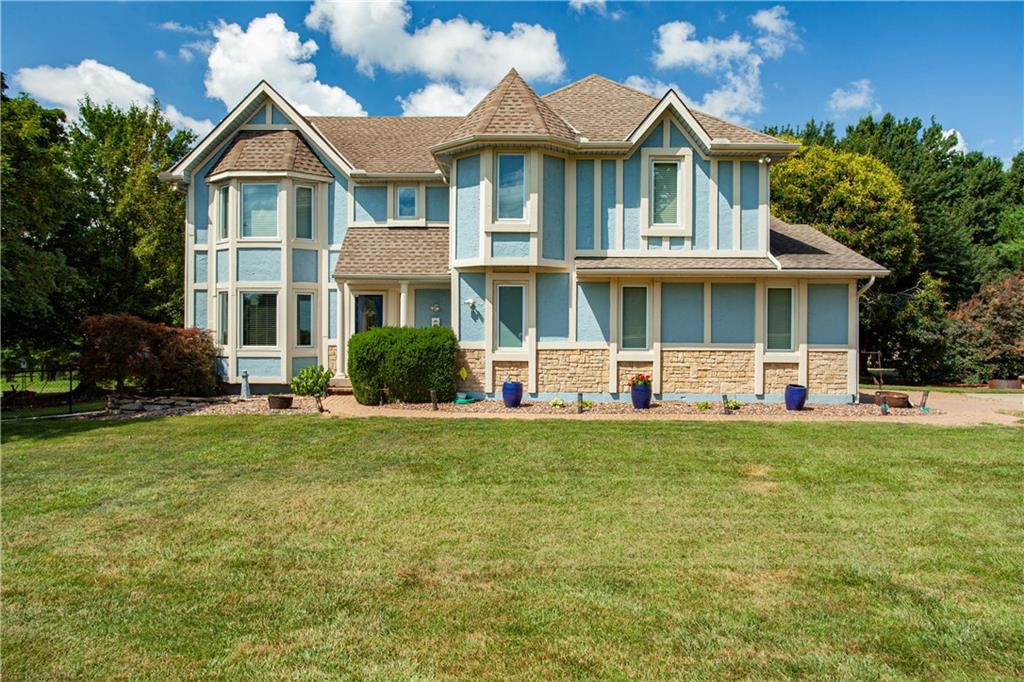 1090 NE Blackwell Road, Lee's Summit, MO 64086