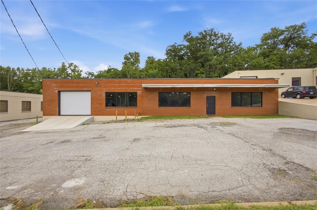 5629 Raytown Road, Kansas City, MO 64133