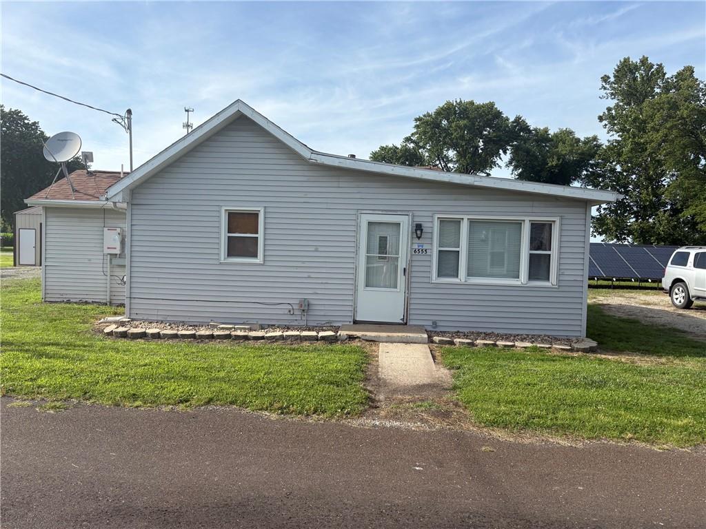 6555 SW George Street, St Joseph, MO 64504