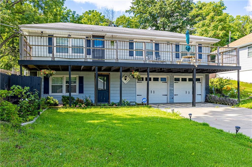 2505 NE 38th Street, Kansas City, MO 64116