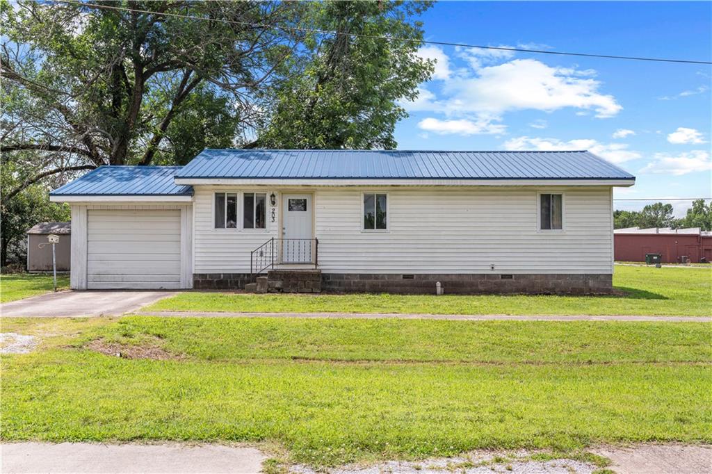 203 & 207 W Market Street, Sheldon, MO 64784
