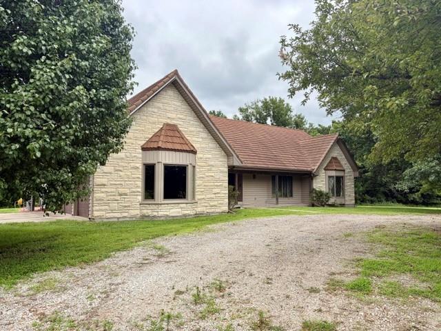 2160 3rd Road, Le Roy, KS 66857