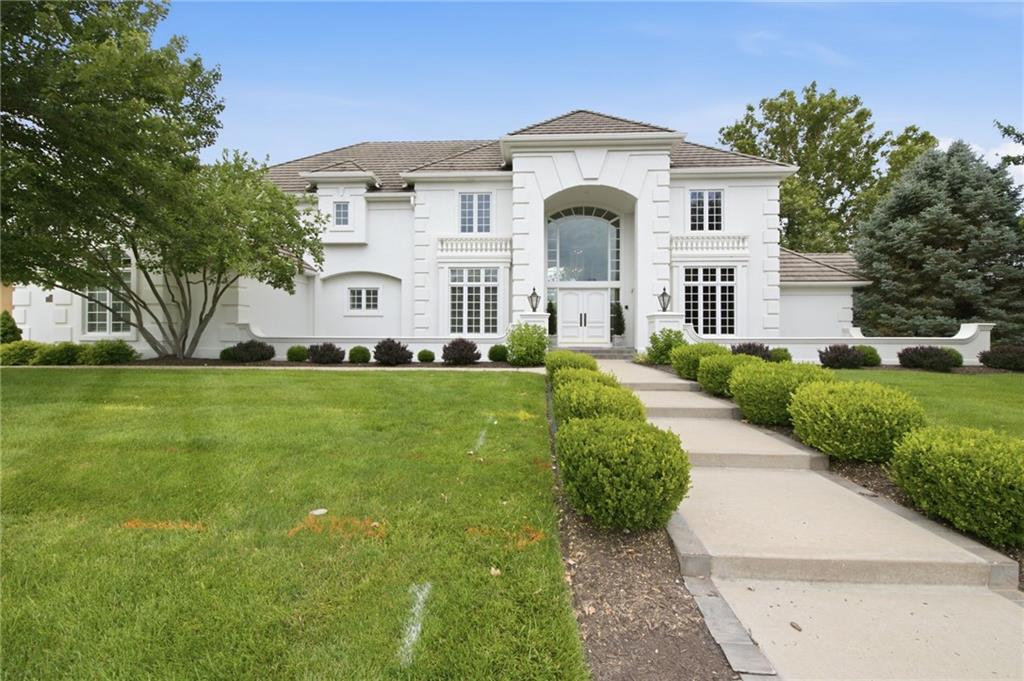 6517 Ridge Road, Parkville, MO 64152