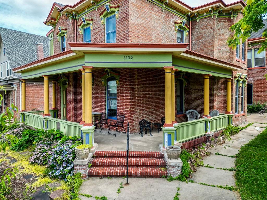 1102 Felix Street, St Joseph, MO 64501