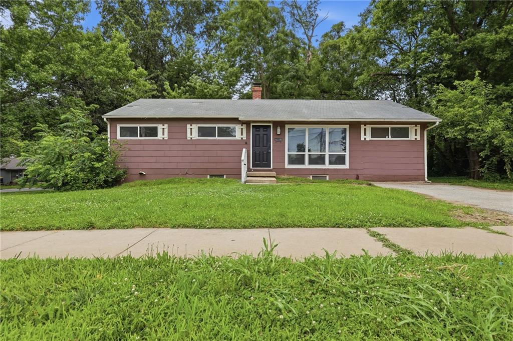 7900 Longview Road, Kansas City, MO 64134