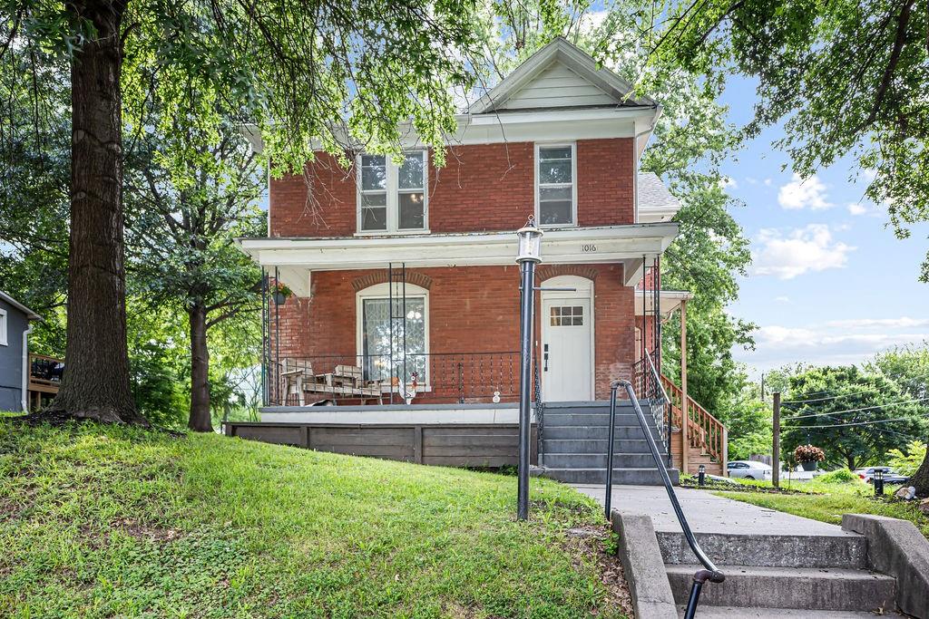1016 N 10th Street, Atchison, KS 66002