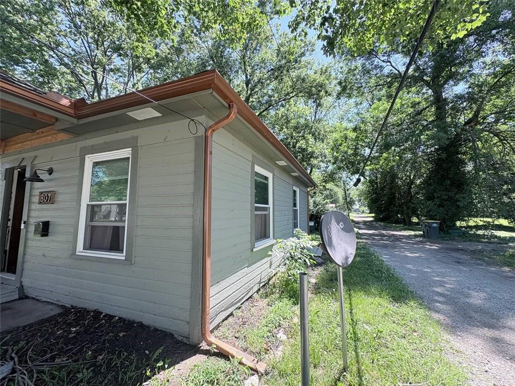 807 4th Street, Osawatomie, KS 66064