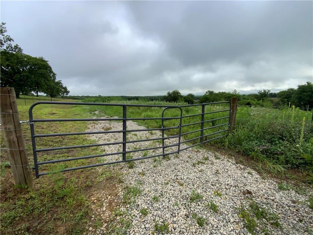 20800 Cantrell Road, Linwood, KS 66052
