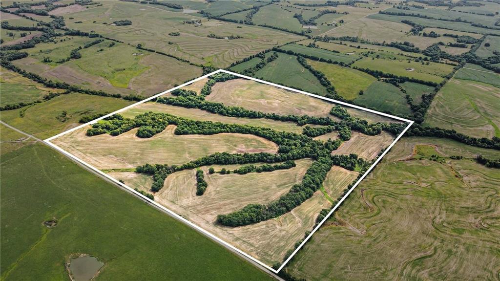 000 Cowsert Road, Braymer, MO 64624