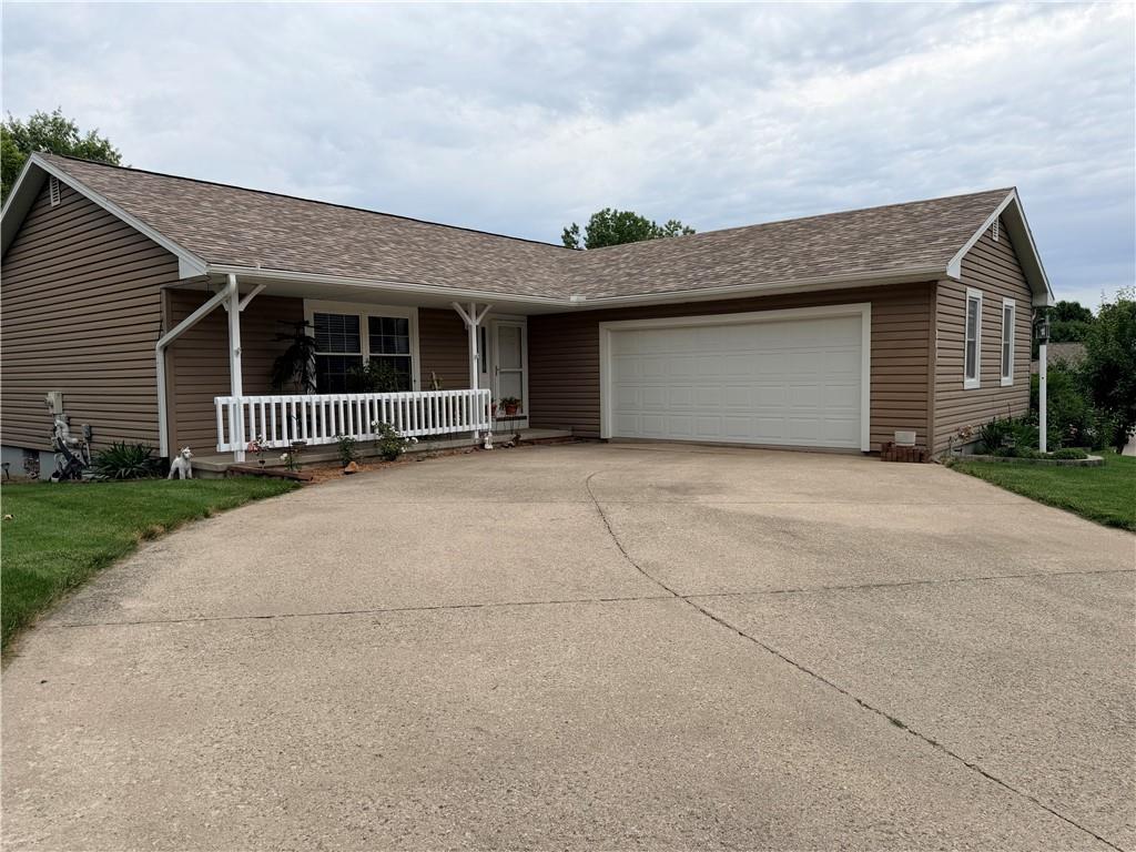 804 BIRCHWOOD Circle, Maryville, MO 64468
