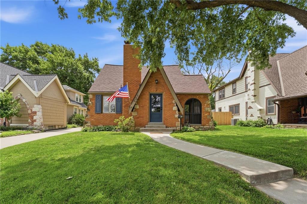 431 E 69th Terrace, Kansas City, MO 64131