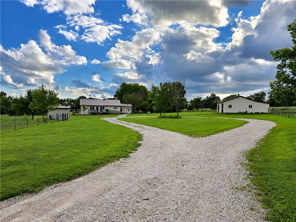 810 SW 1101 Road, Holden, MO 64040
