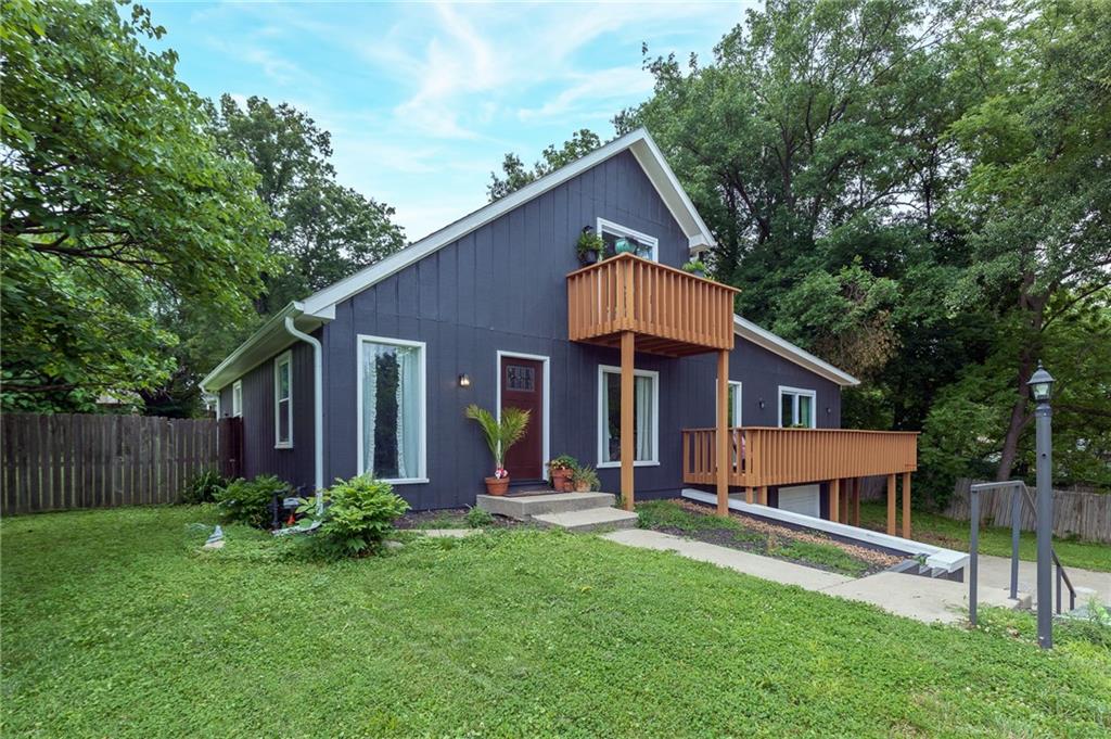 124 Johnson Road, Liberty, MO 64068