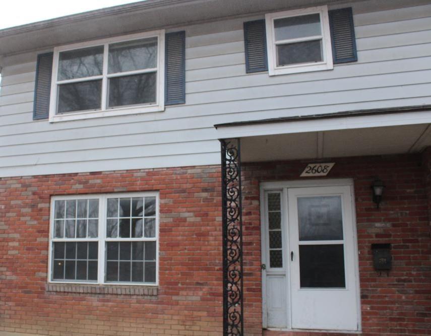 2606 4th Ave Court, Leavenworth, KS 66048