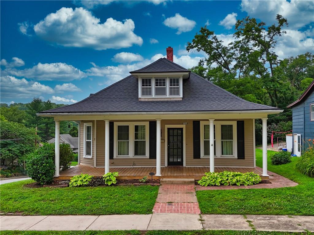 603 Walnut Street, Weston, MO 64098