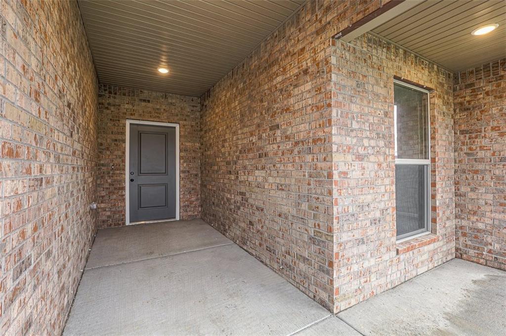 25241 W 92nd Terrace, Lenexa, KS 66227