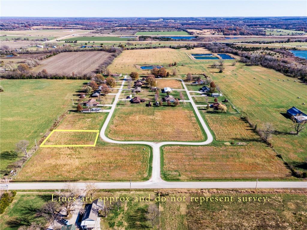 00001 E 975 Place, Pleasanton, KS 66075