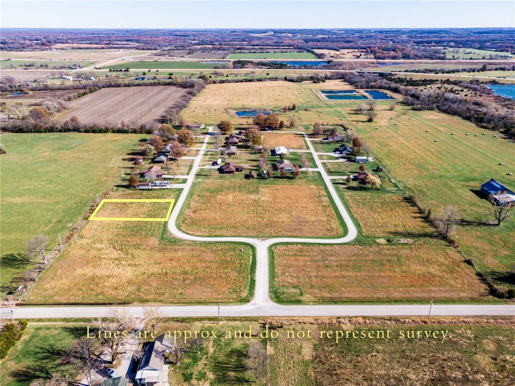 00002 E 975 Place, Pleasanton, KS 66075