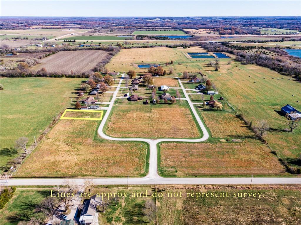 00003 E 975 Place, Pleasanton, KS 66075