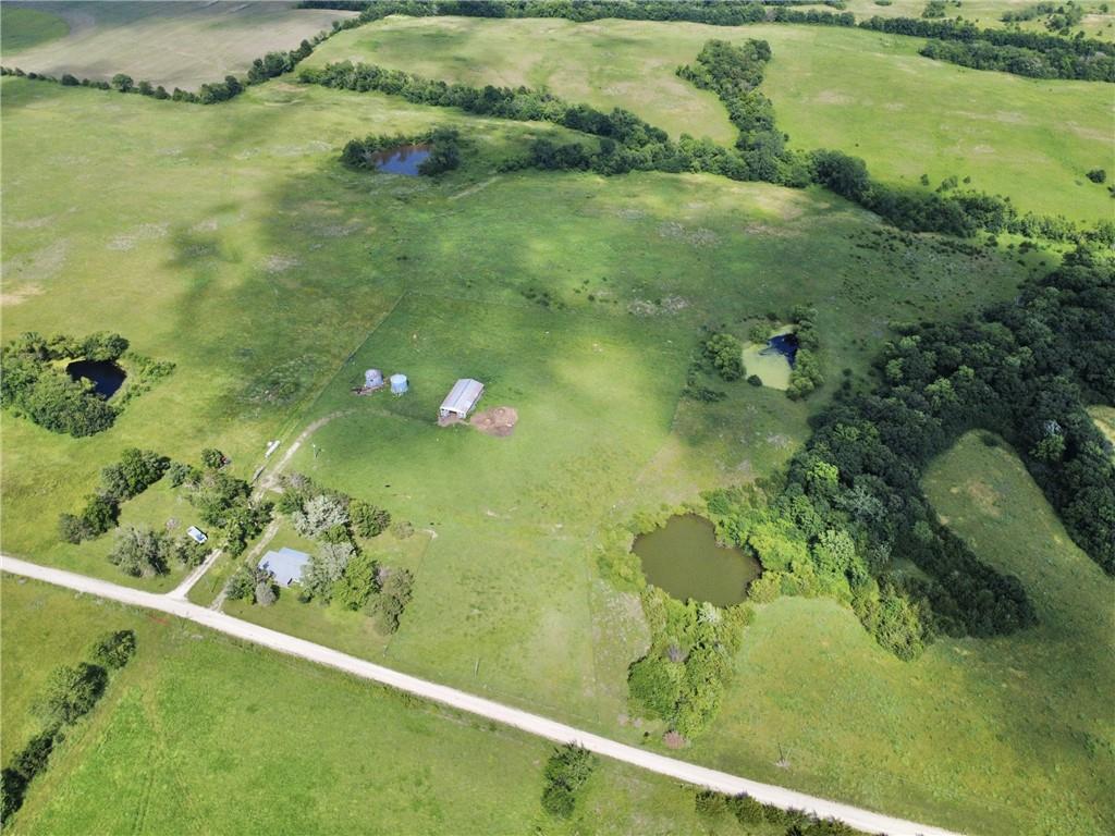 12161 Bluegrass Avenue, Mercer, MO 64661
