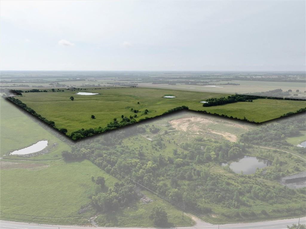 2220 Louisiana Road, Ottawa, KS 66067