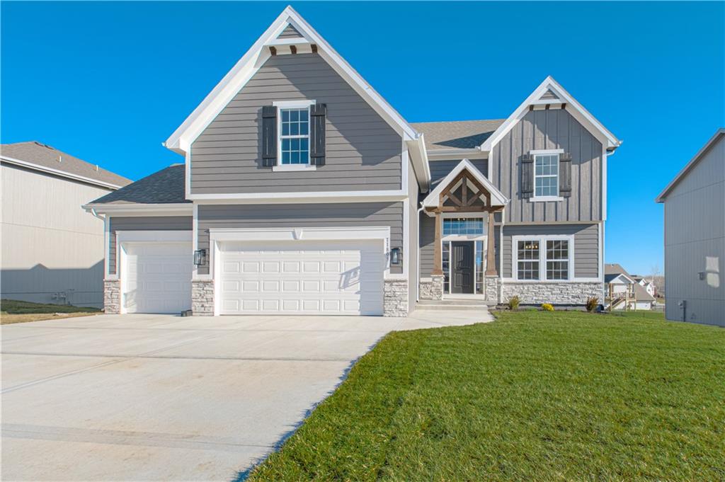 10149 N Brighton Avenue, Kansas City, MO 64156