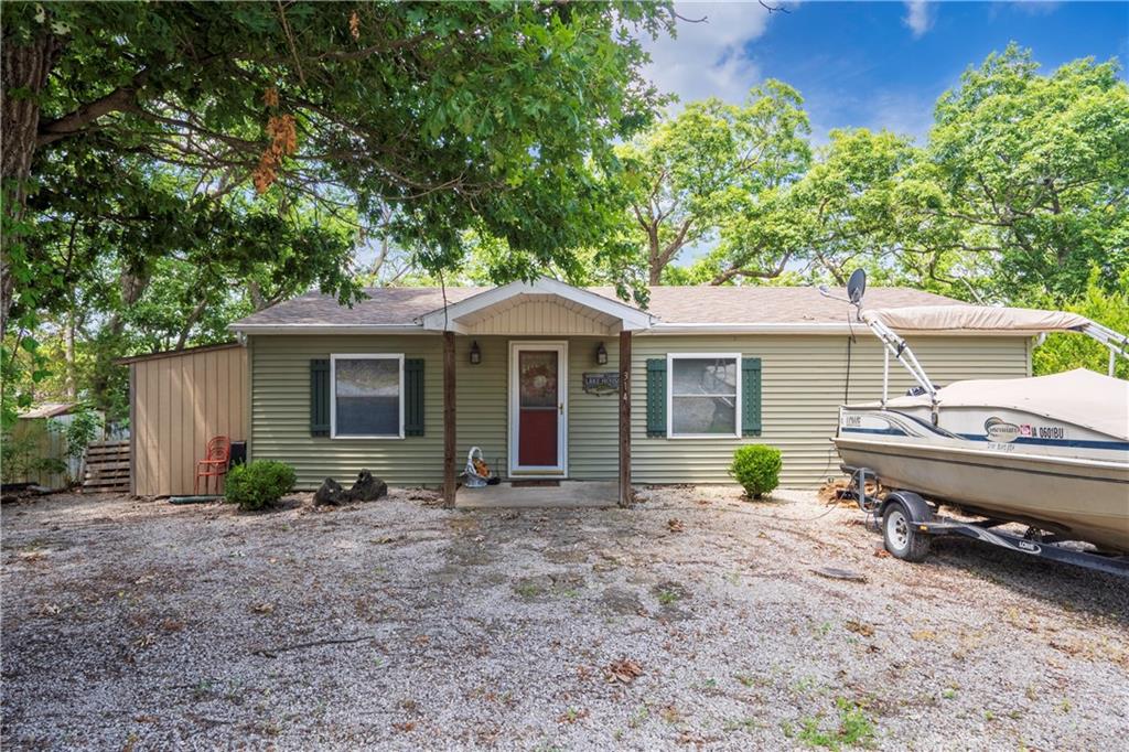 314 SE Lakeside Drive, Lacygne, KS 66040