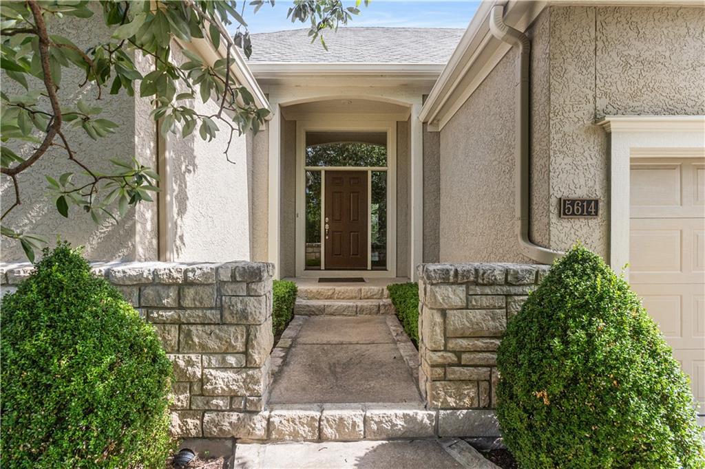 5614 W 131st Terrace, Leawood, KS 66209