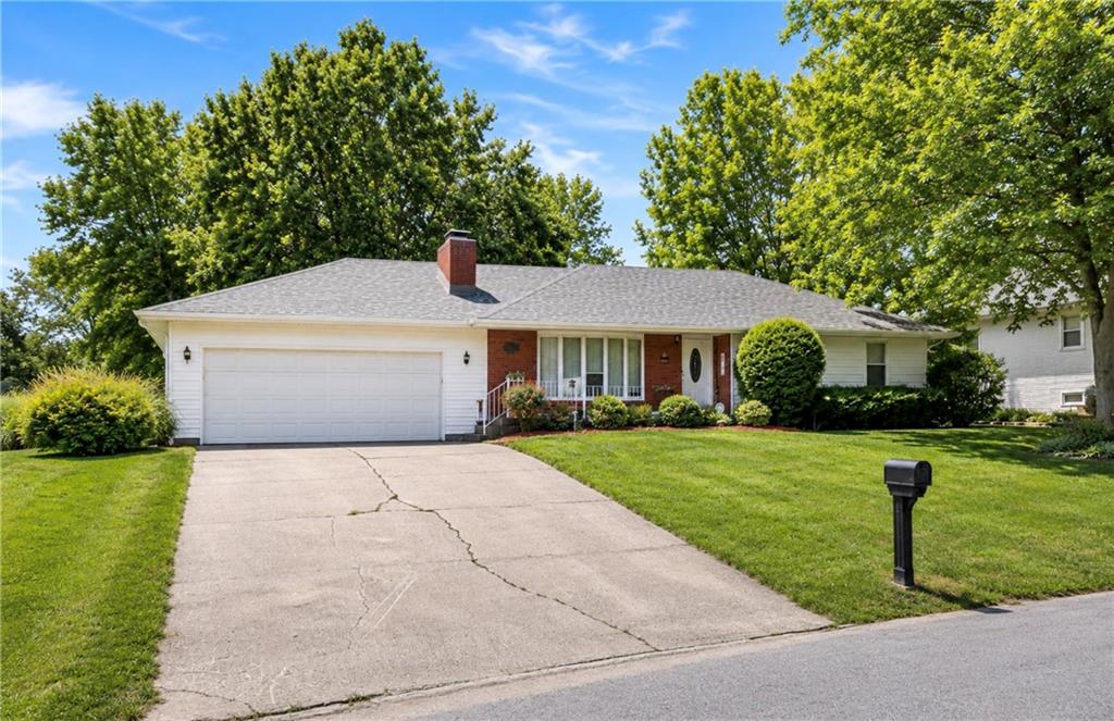 1114 Hilltop Drive, Carrollton, MO 64633