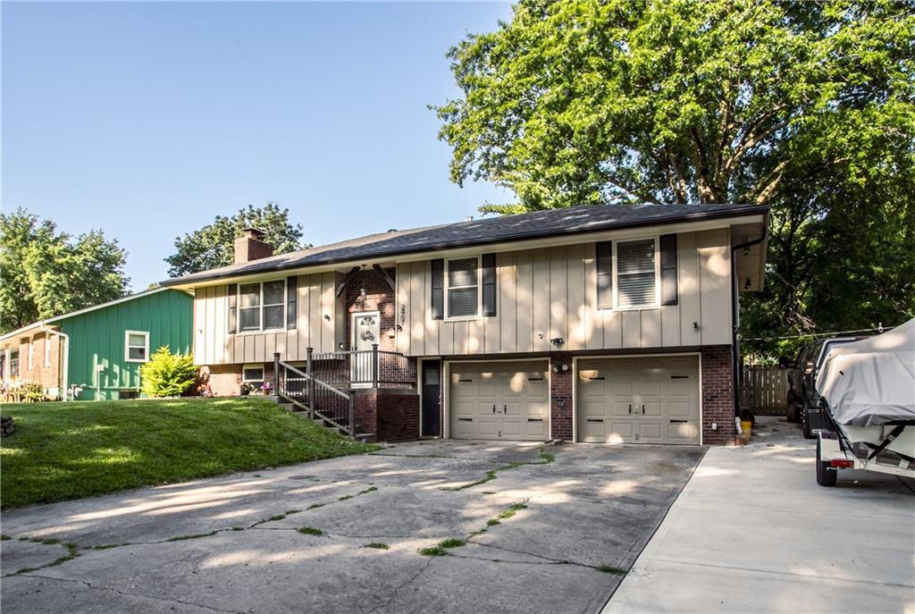 2407 NW 5th Street, Blue Springs, MO 64014