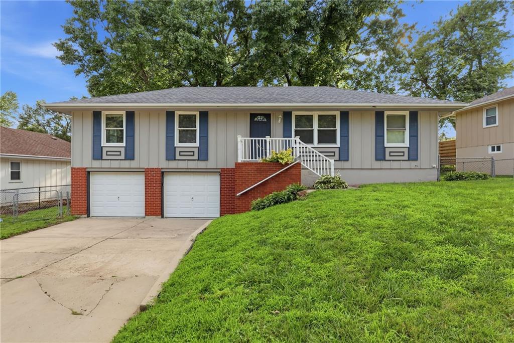 3714 S Breckenridge Drive, Independence, MO 64055