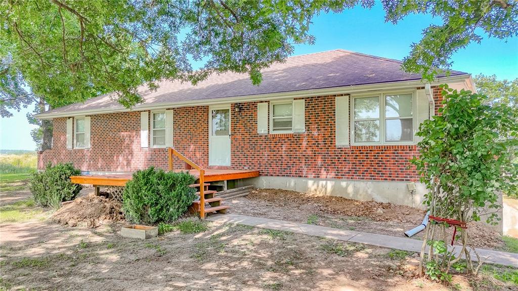 75 NW 1501 Road, Holden, MO 64040