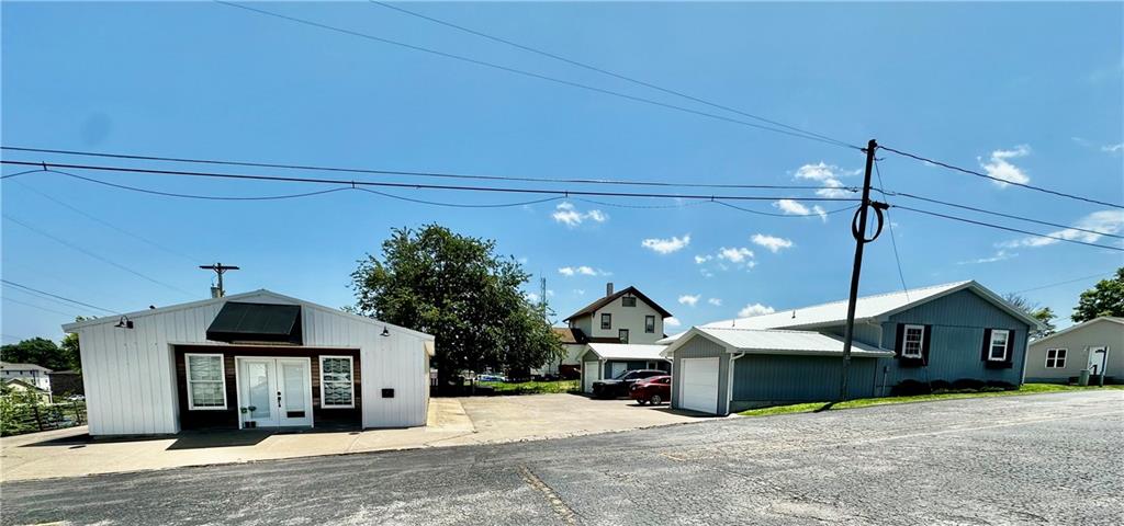 213 E 1st Street, Maryville, MO 64468
