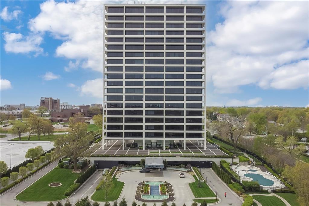 700 W 31st Street, Kansas City, MO 64108