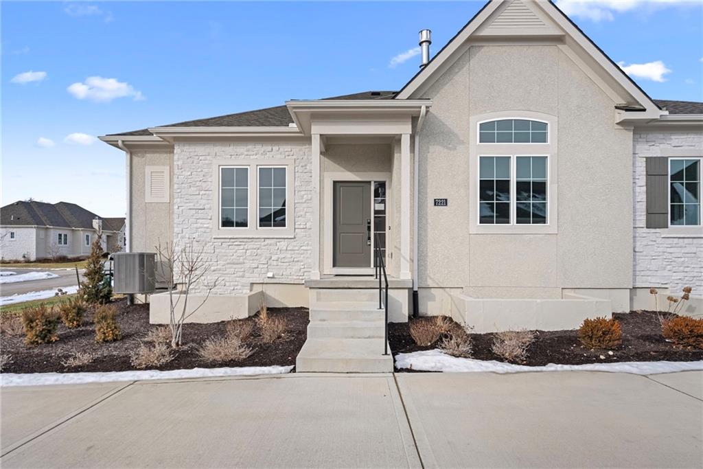 7221 Allman Drive, Shawnee, KS 66217