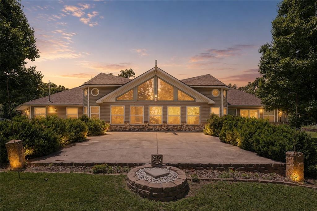 322 Riverfront Road, Atchison, KS 66002