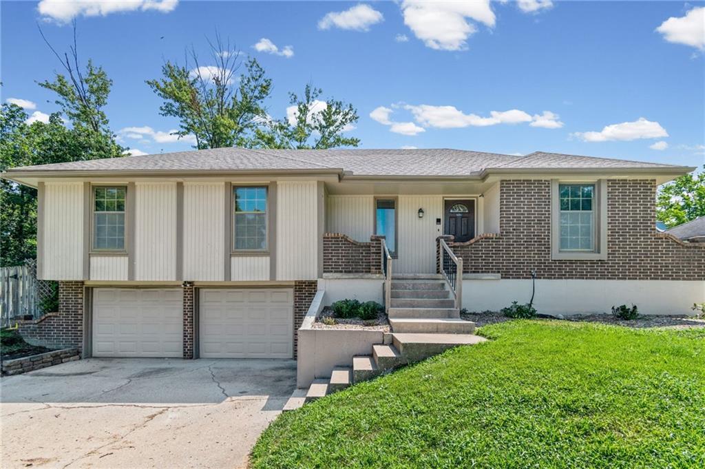 1008 SW 23rd Street, Blue Springs, MO 64015