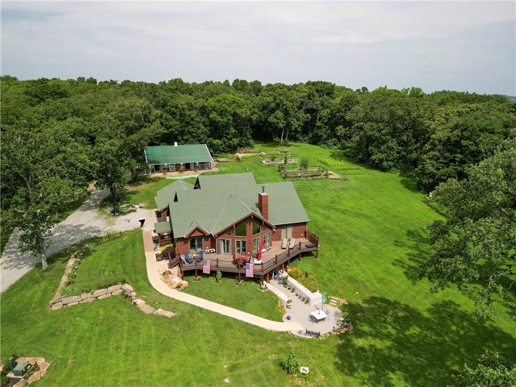 2163 E 500 Road, Lecompton, KS 66050