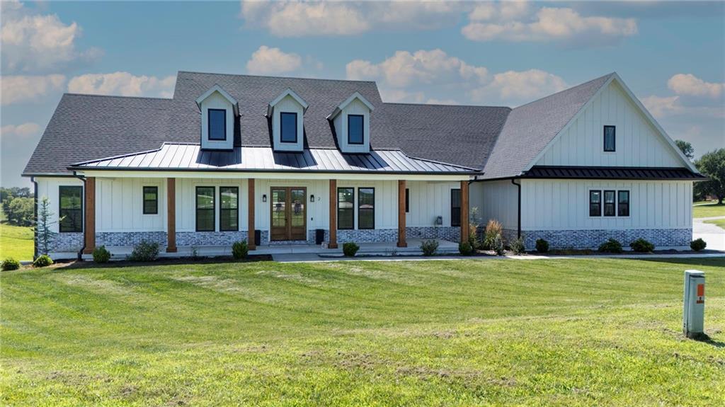 2 SE Woodview Rd N/A, St Joseph, MO 64507